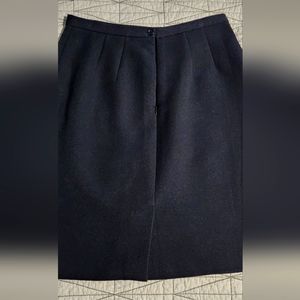 Ladies Skirt